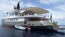 Motor Yacht Amnesia Day